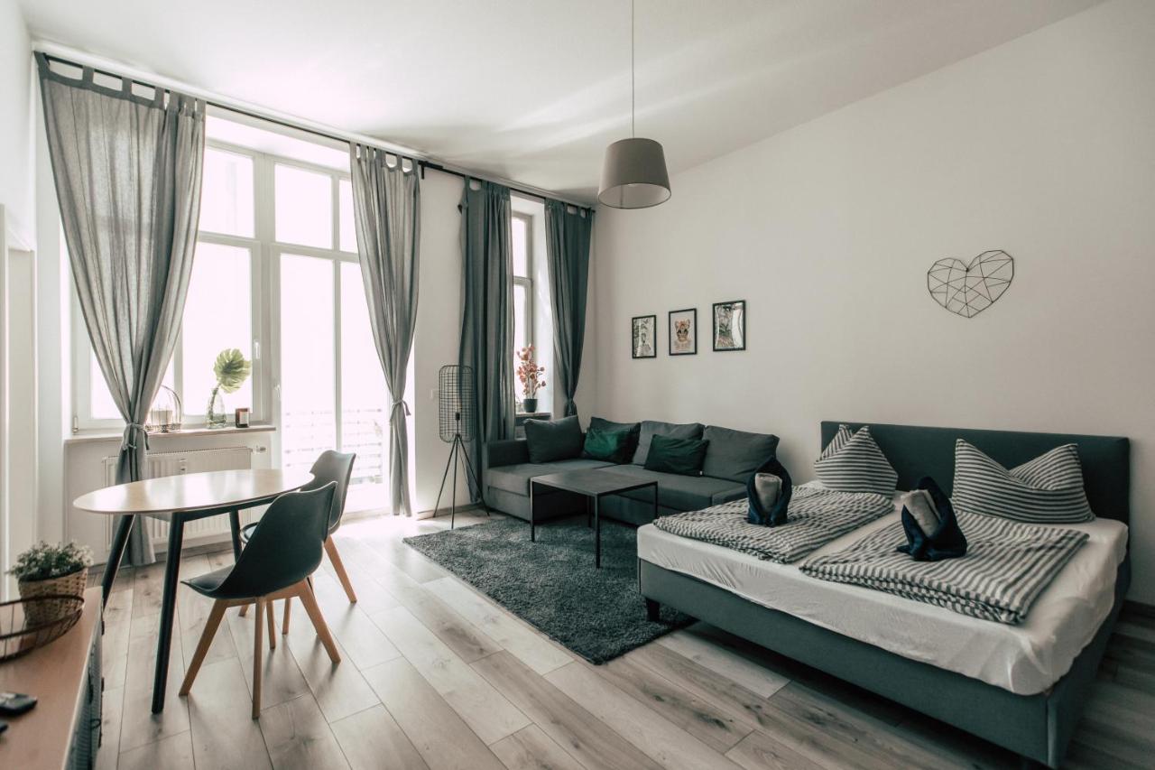 Studio Apartment "Industrial"