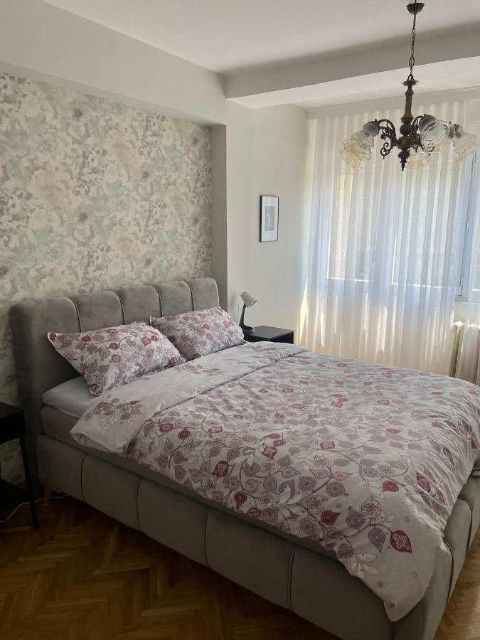 Appartamento con 2 Camere da Letto