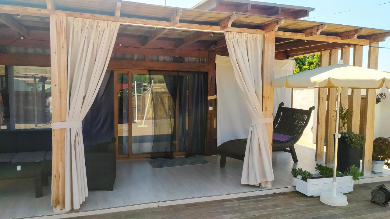 Beautiful chalet with wifi and free parking - B&B