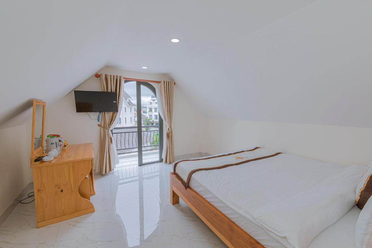 Doppelzimmer mit Balkon