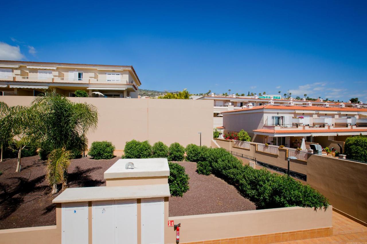 Two-Bedroom Townhouse with Sea View