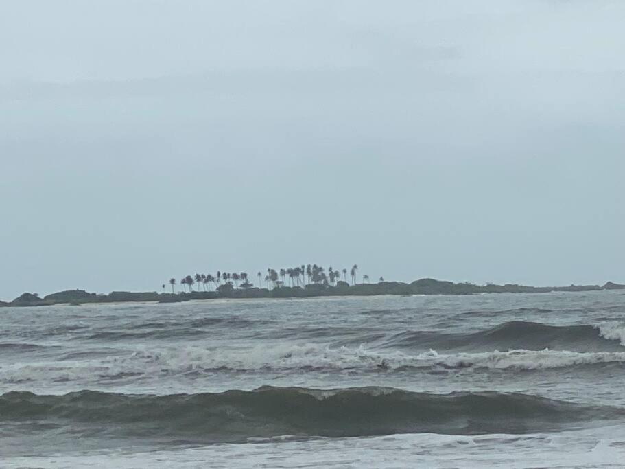 Rock n Ocean 2BH Beach villa island Facing - B&B
