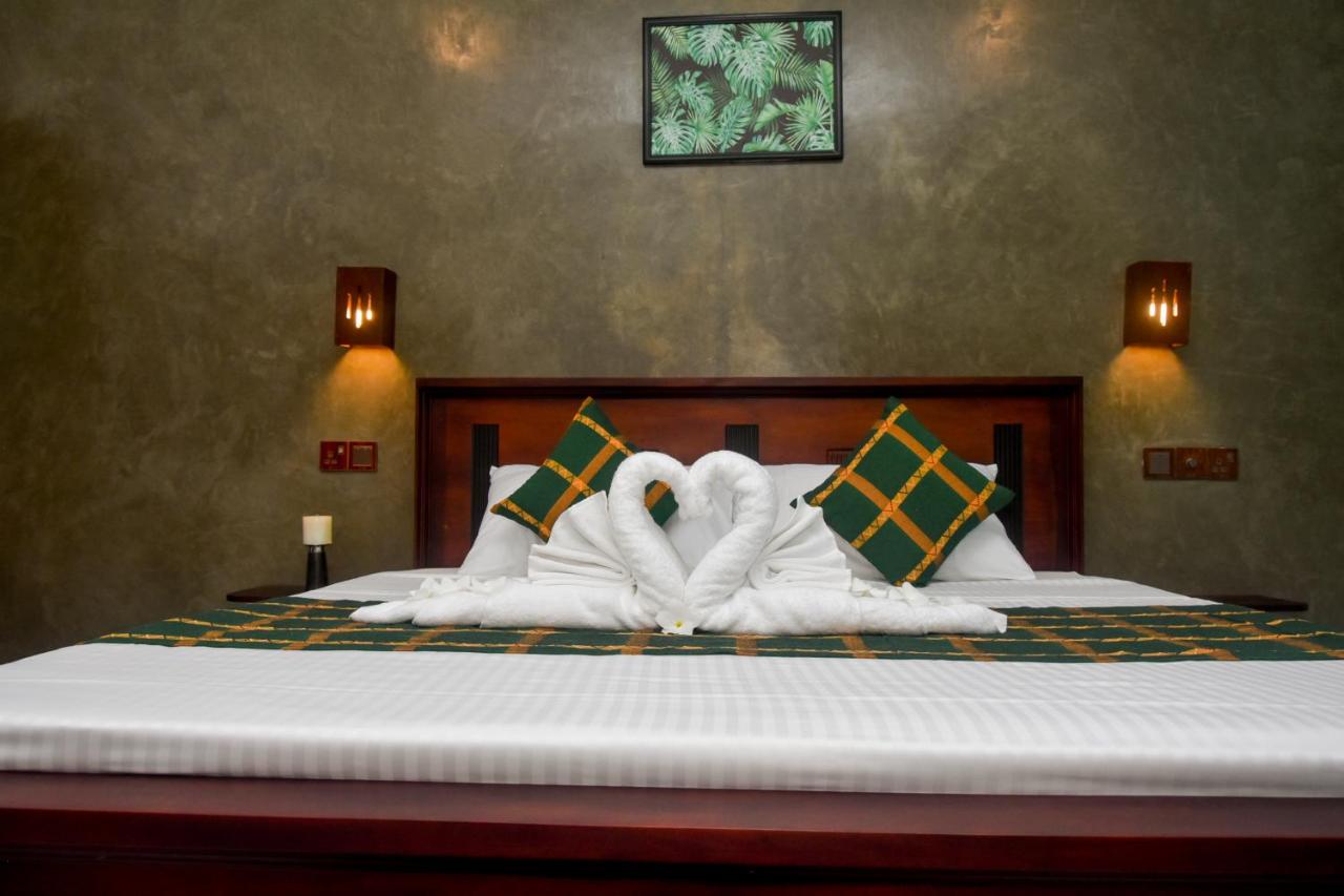Deluxe Double Room with Balcony and Sea View