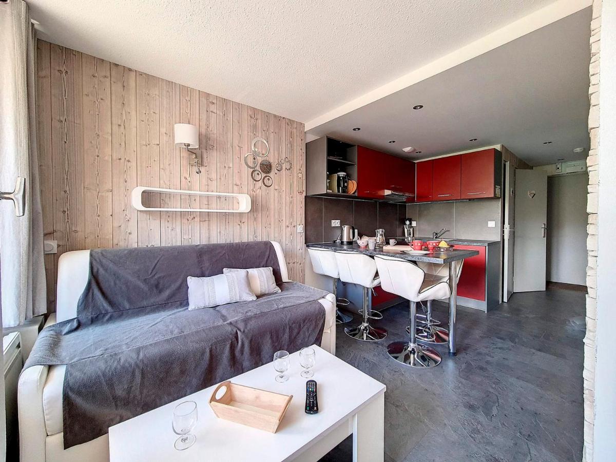 Appartement moderne rénové au pied des pistes avec balcon - FR-1-344-896 - Chambres d'hôtes Les Ménuires