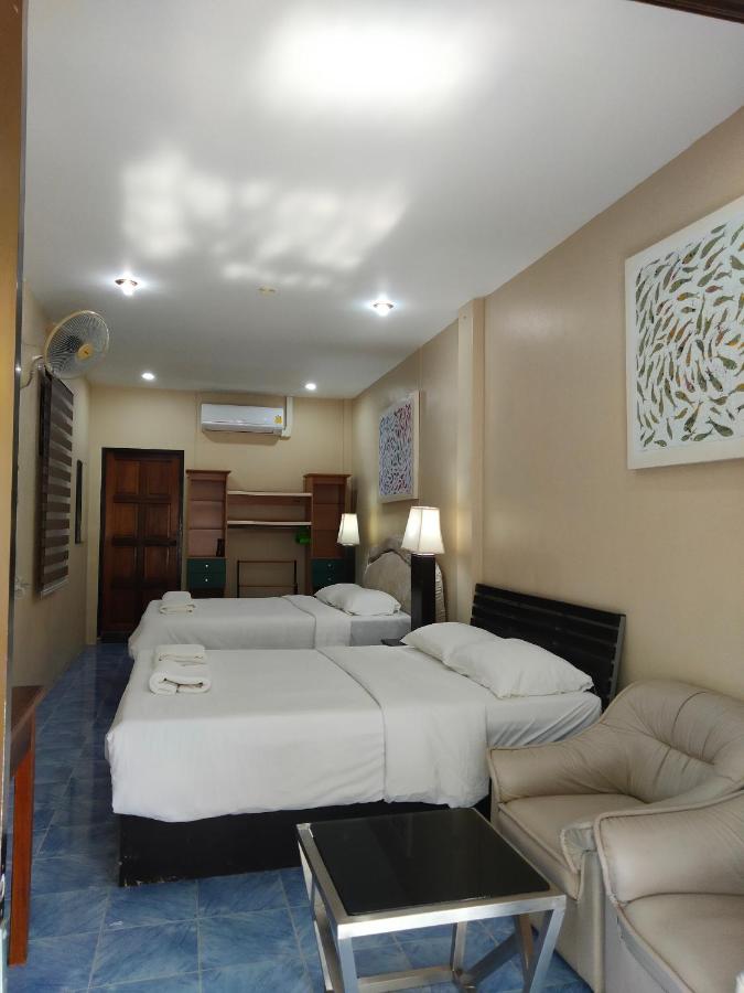 Quadruple Room with Private Bathroom