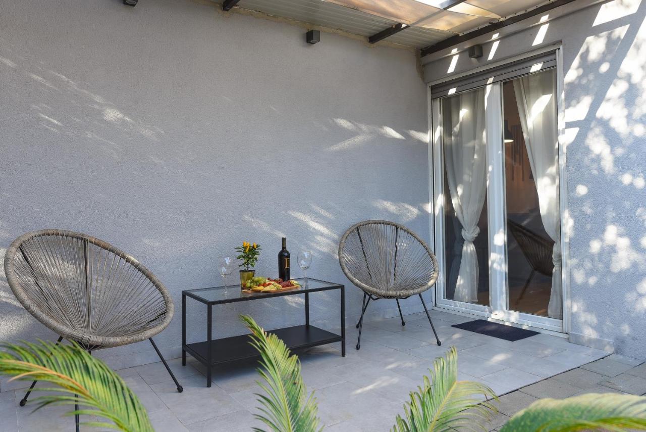 L&R luxury apartment- free parking - Bed and Breakfast Zadar