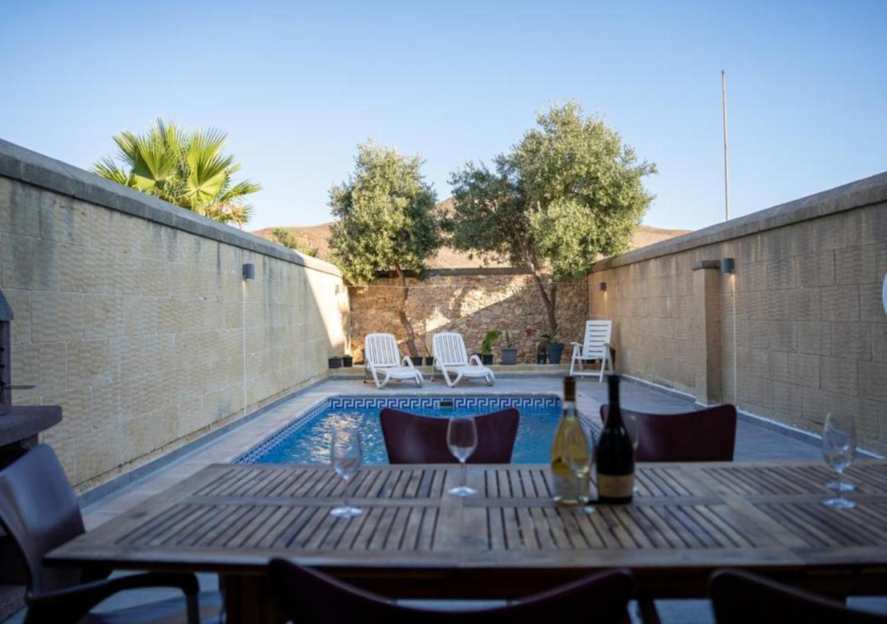 B&B Il-Wilġa - Lighthouse Accommodations - Ta' Clive Farmhouse - Bed and Breakfast Il-Wilġa