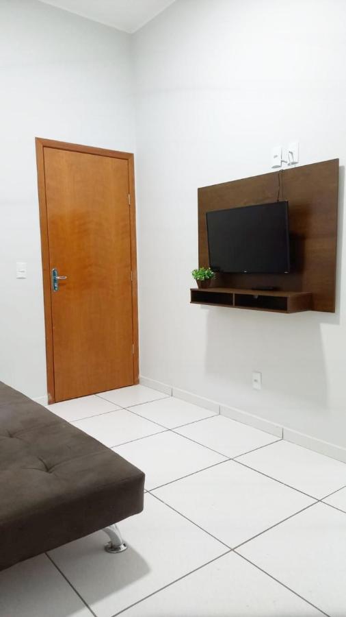 204-FLAT-Espaço, conforto. É disso que você precisa! - B&B Anápolis