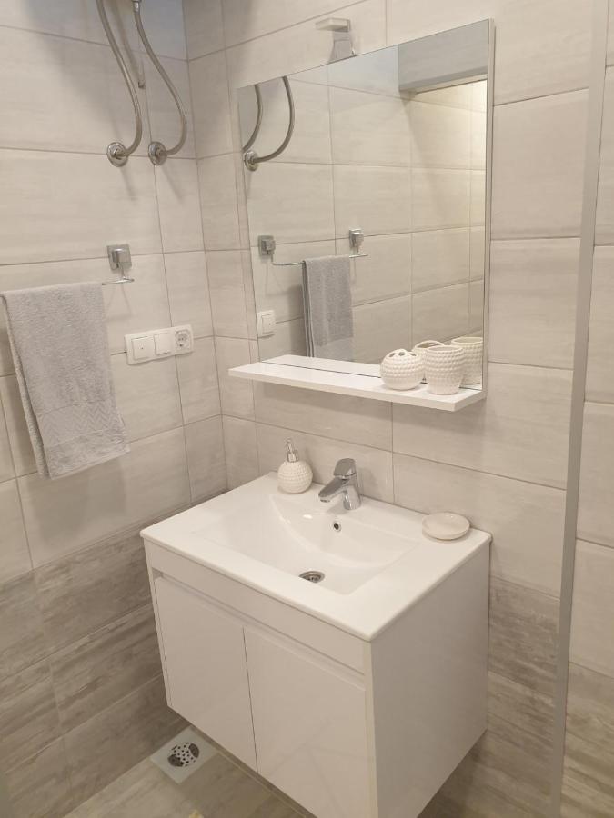 Driepersoonskamer met Gedeeld Toilet