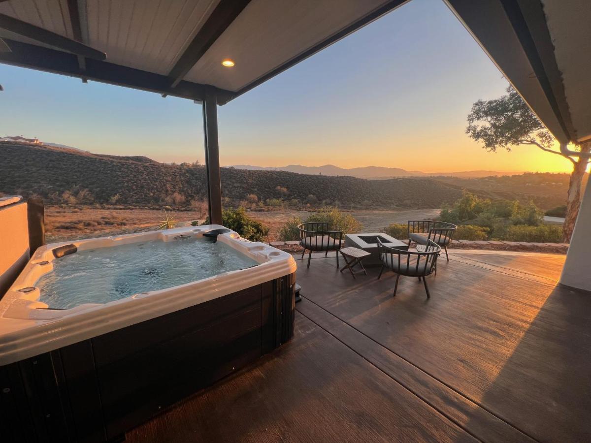 Ultimate Winery Getaway With Spa And Amazing Hilltop View - B&B