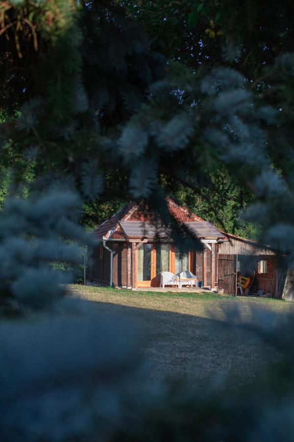 Kačara Vodeničko brdo - B&B
