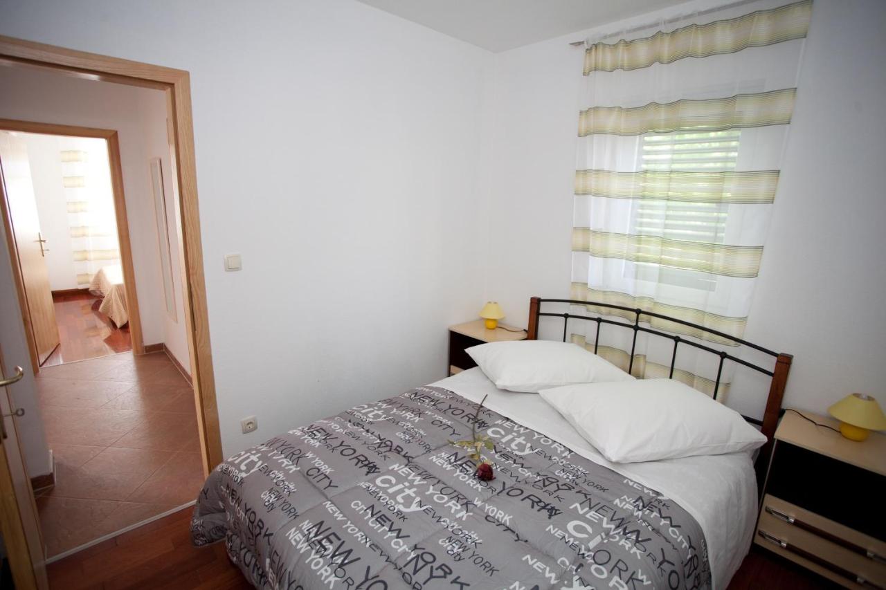 Comfort Two-Bedroom Apartment with Sea View