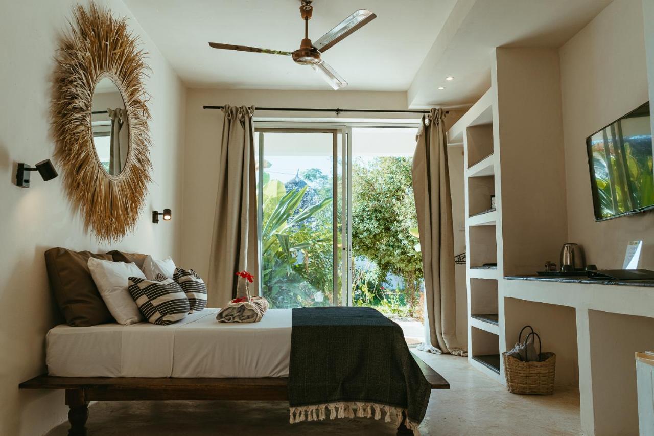 Junior Suite with Garden View