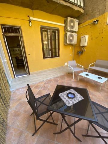 Cinemovie Guesthouse - B&B
