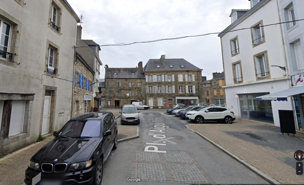 T3 50m2 Lumineux proche mairie - plein centre - Bed and Breakfast