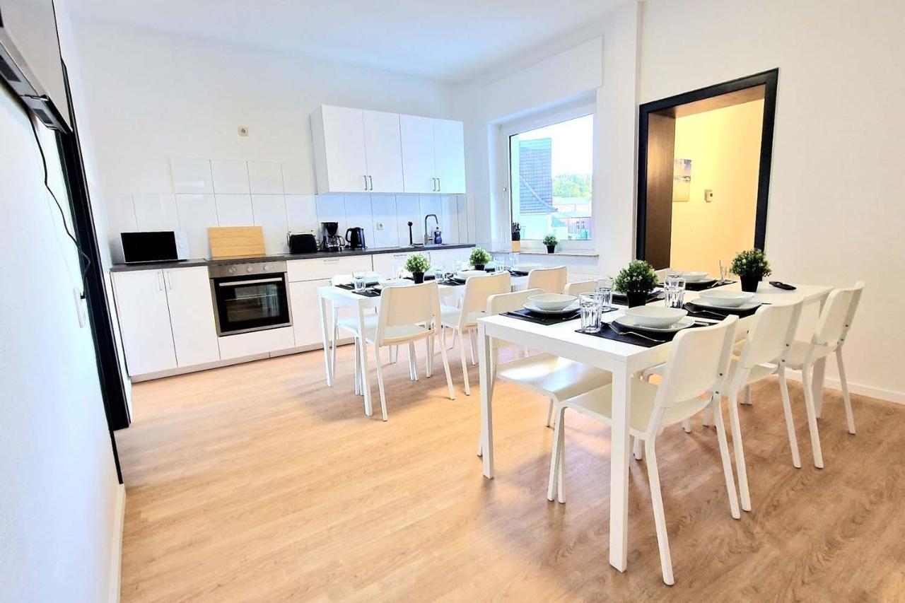 Modern 6-Bedroom Apartment with Rooftop Terrace, free Wi-Fi and Parking- MND01 - B&B