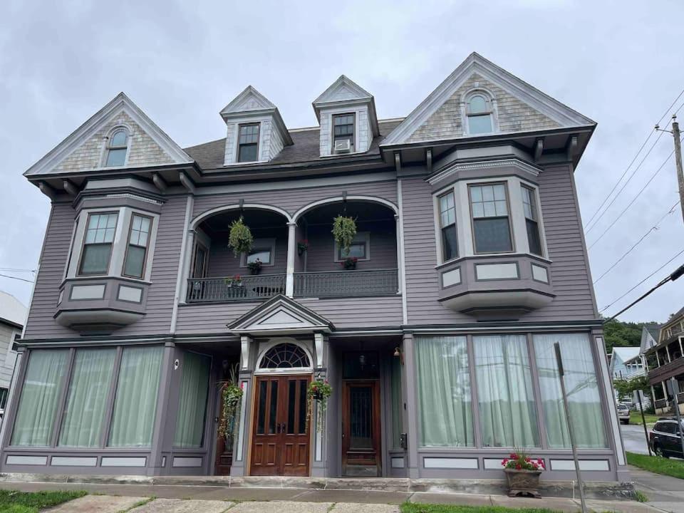 Redefined Alchemy LLC - B&B