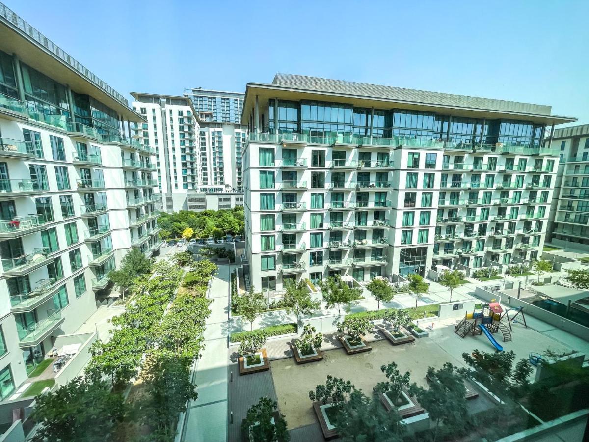 STAY BY LATINEM Luxury Studio Holiday Home G2-2507 near Burj Khalifa - B&B