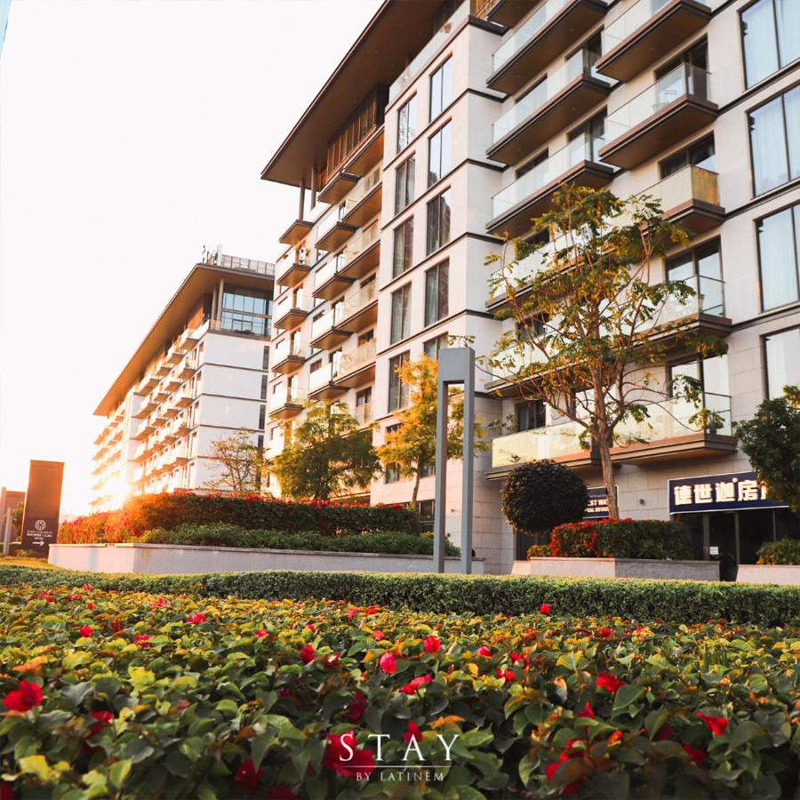 STAY BY LATINEM Luxury Studio Holiday Home G2-2608 Near Burj Khalifa - B&B