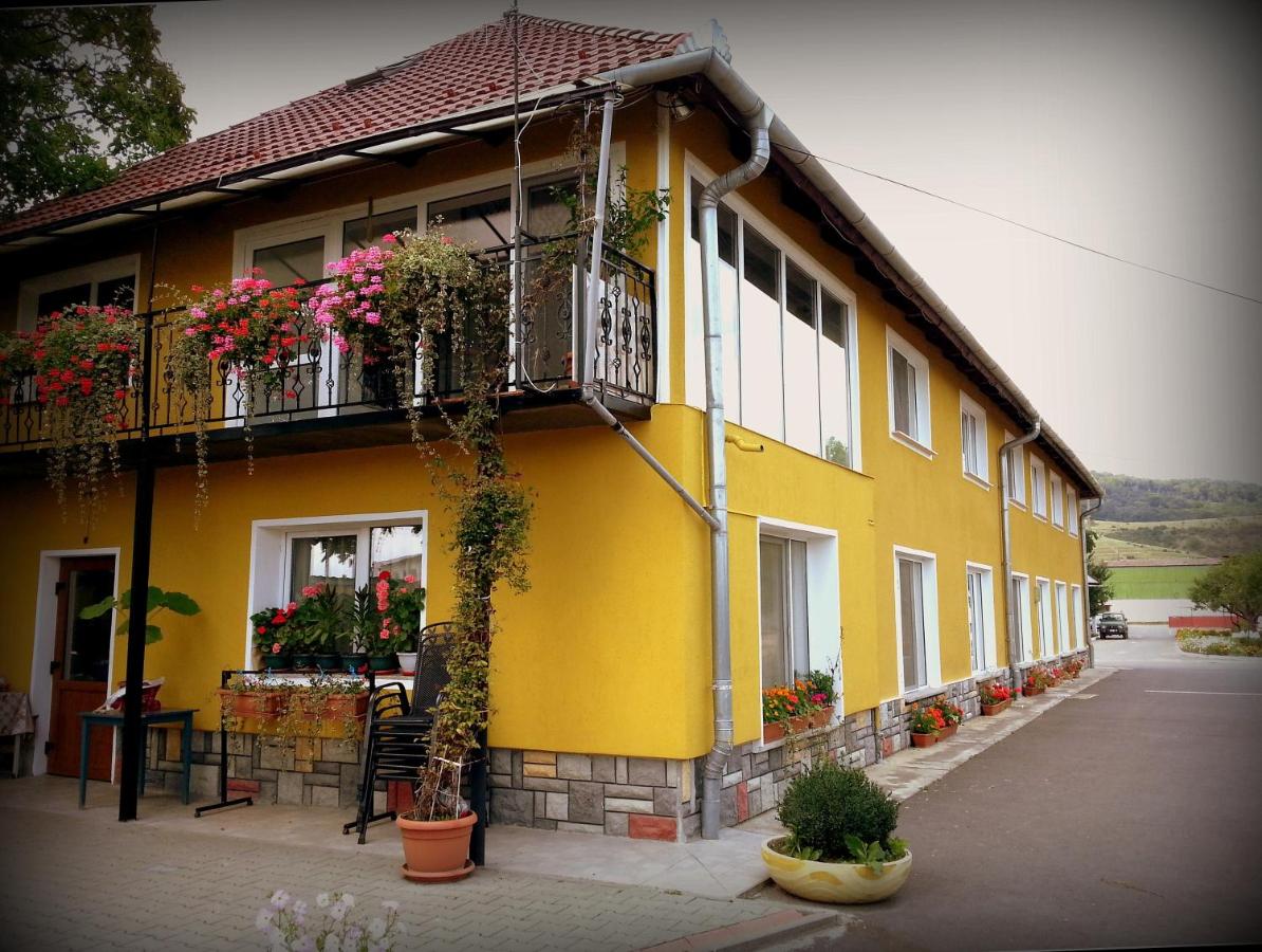 B&B Codlea - Cazare La Troita - Bed and Breakfast Codlea