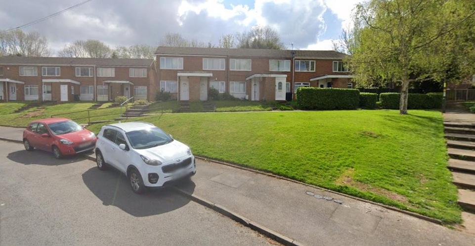 The Hillside Apartment - King's Norton Birmingham - B&B Kings Norton
