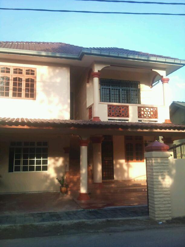 B&B Kota Bharu - Z&R HOMESTAY - Bed and Breakfast Kota Bharu