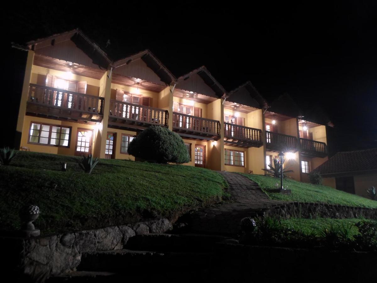 Triplex Chalet