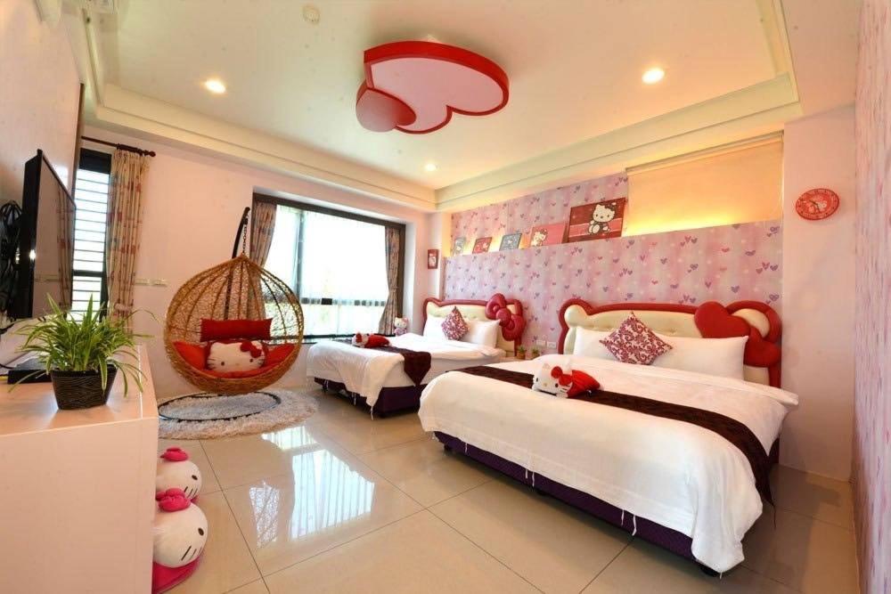 Quadruple Room with Private Bathroom