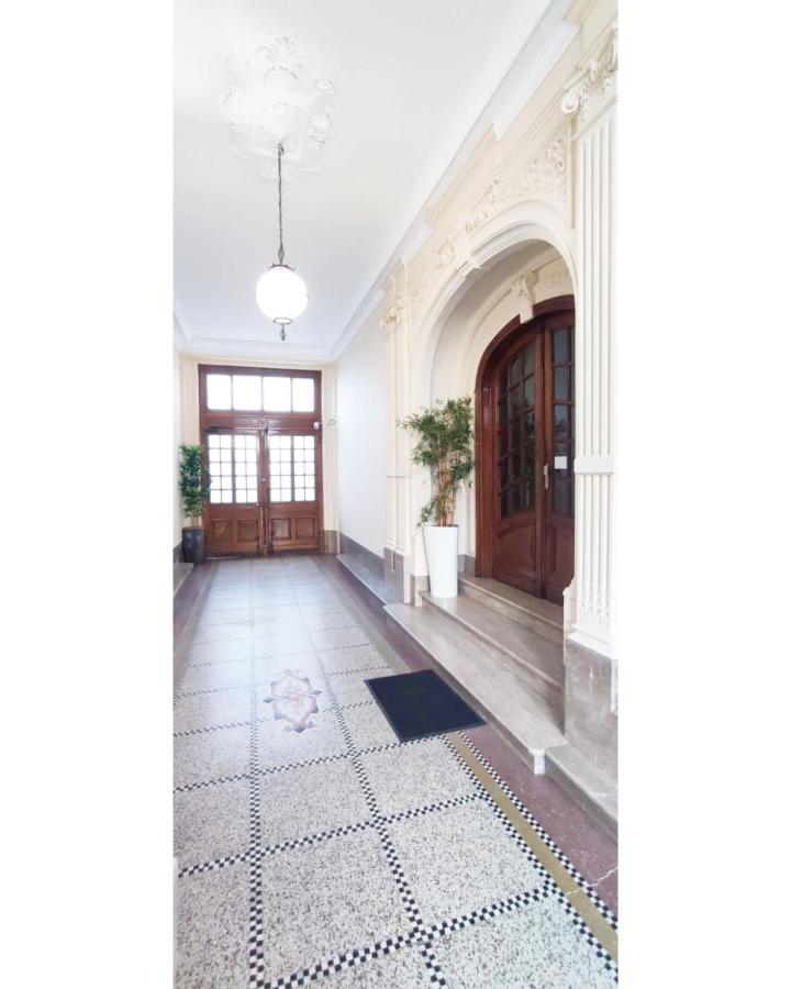DESIGN APPART - HYPER CENTRE - TRAM - FREE WIFI - leRelaisdOdile21 - B&B
