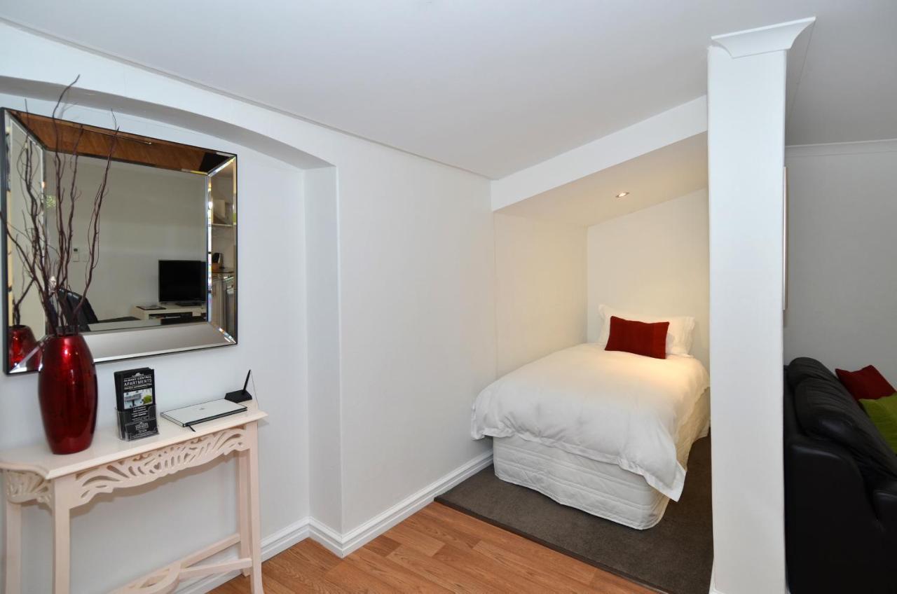 Superior One-Bedroom Apartment - 3