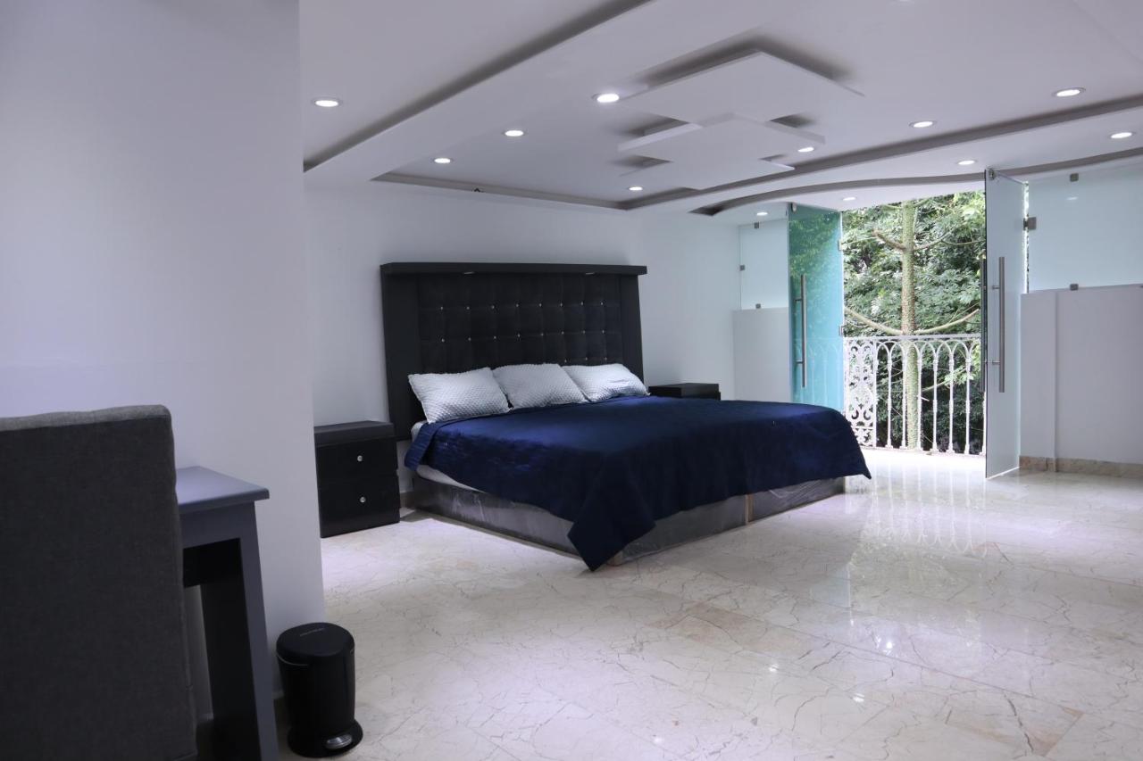 London 248 - B&B