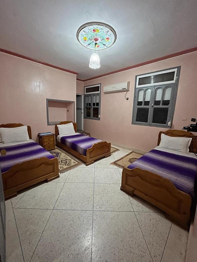 Driepersoonskamer met Eigen Badkamer
