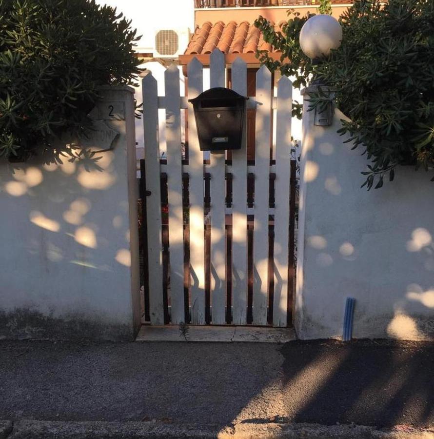 Romantische Villa am Meer mit Kamin Zoomarine Cinecittà World - Ferienwohnung