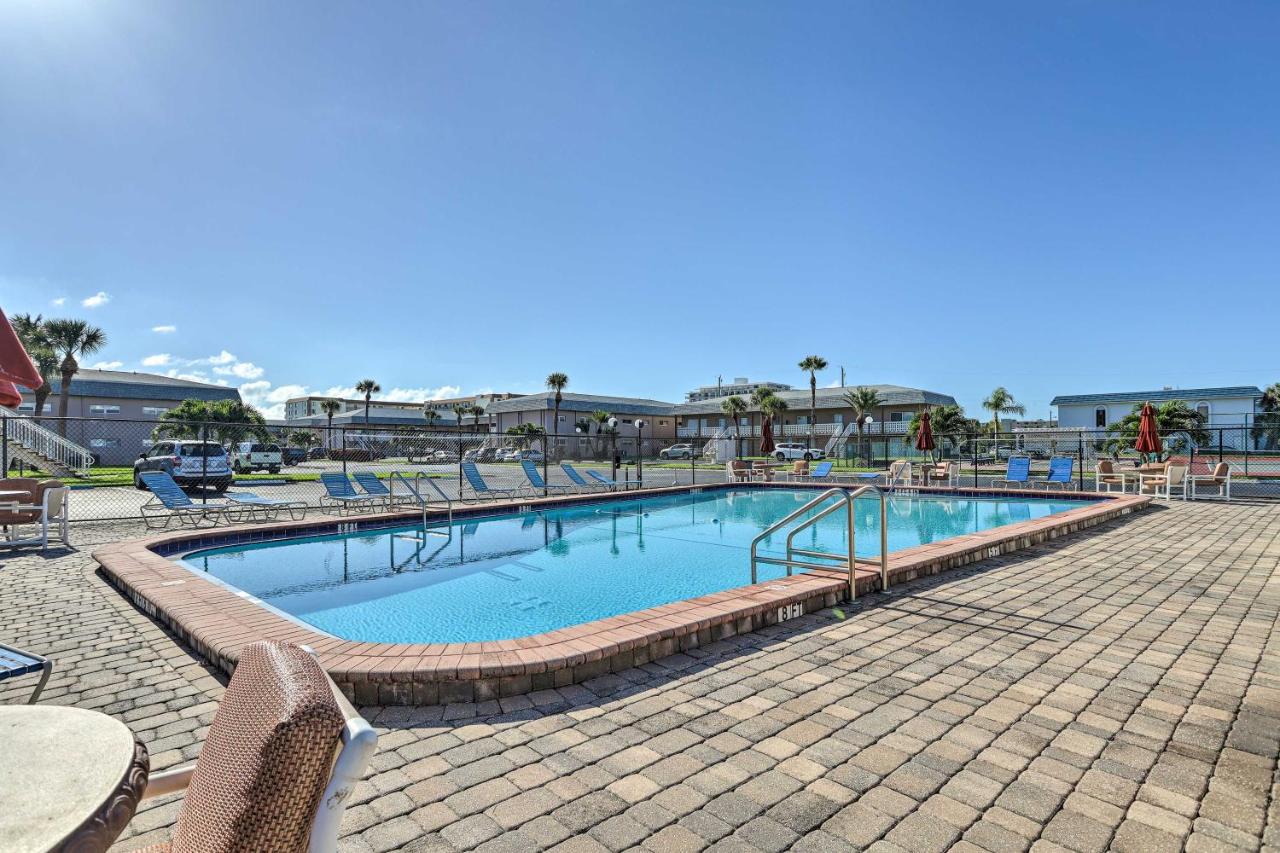 The Palms Cocoa Beach Condo Walk to Beach! - Ferienwohnung