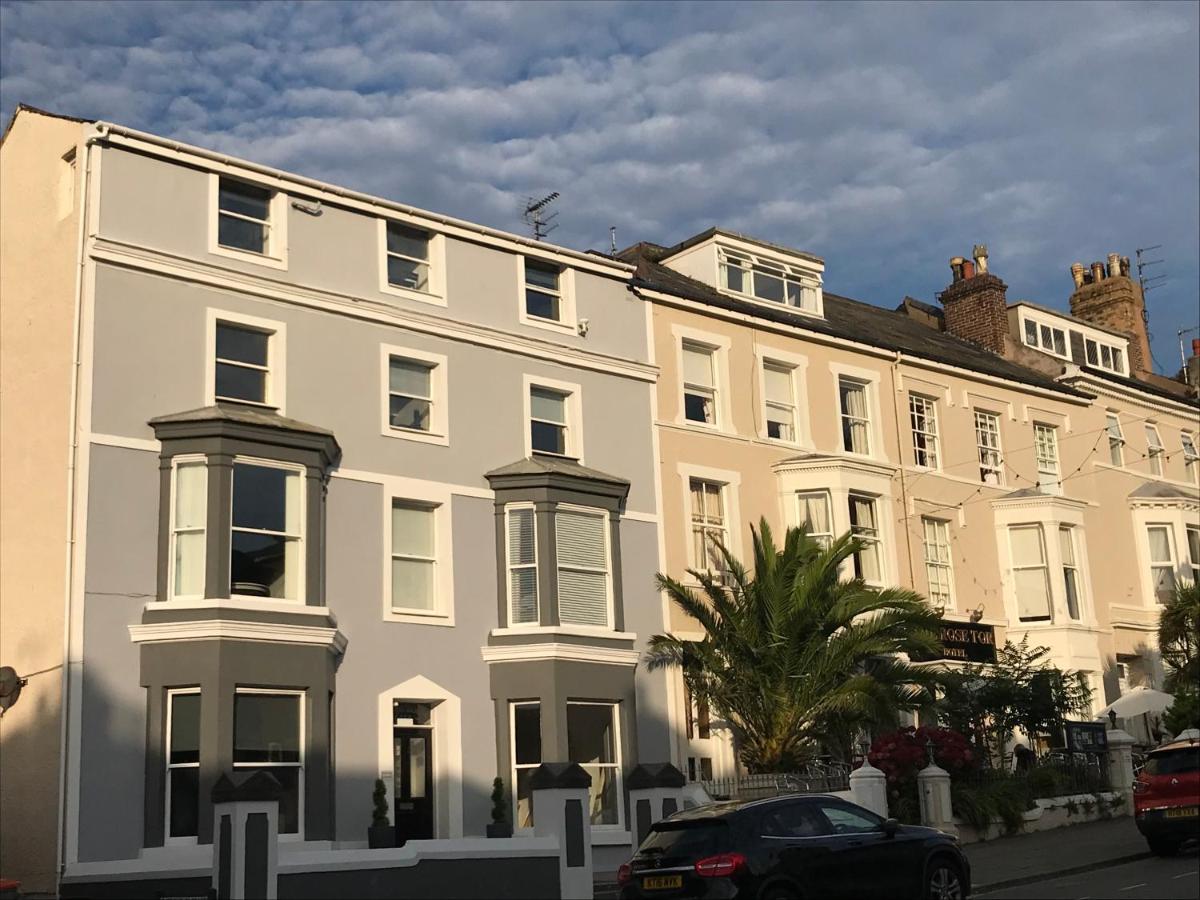 Beautiful first floor apartment - 4 Orme Rise, Llandudno - B&B