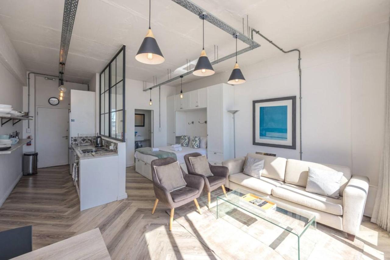 Homely Studio Apartment in Cape Town - B&B