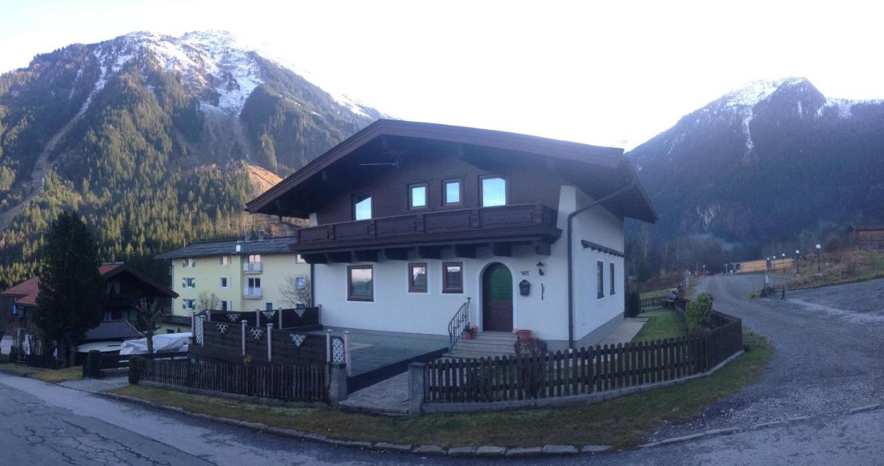 Four-Bedroom Holiday Home