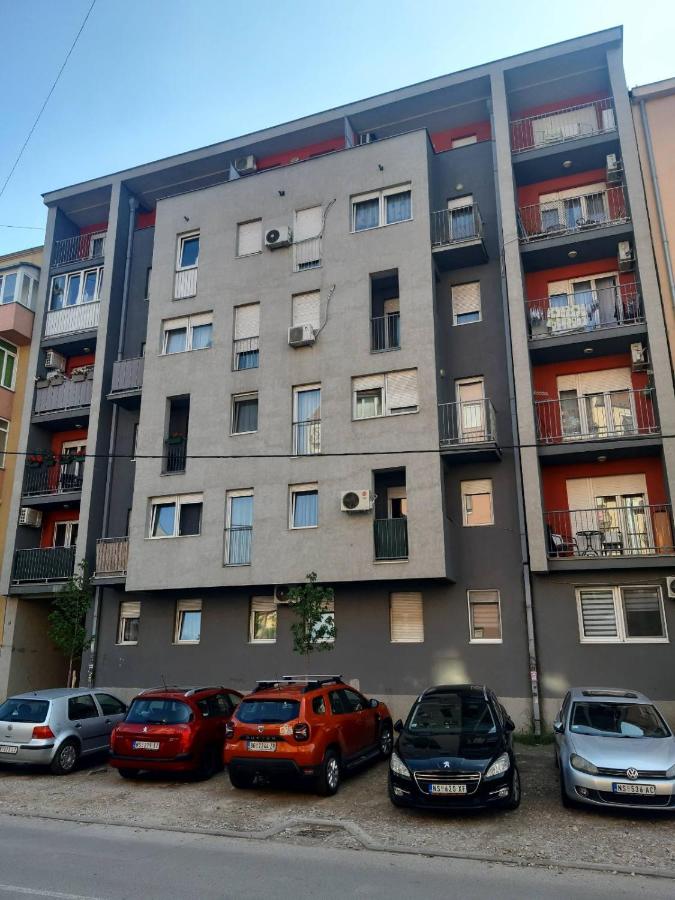 Stan na dan 021 - Bed and Breakfast Novi Sad