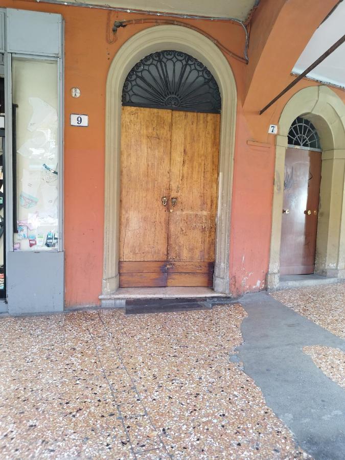 Bologna city center Aldrovandi flat - B&B