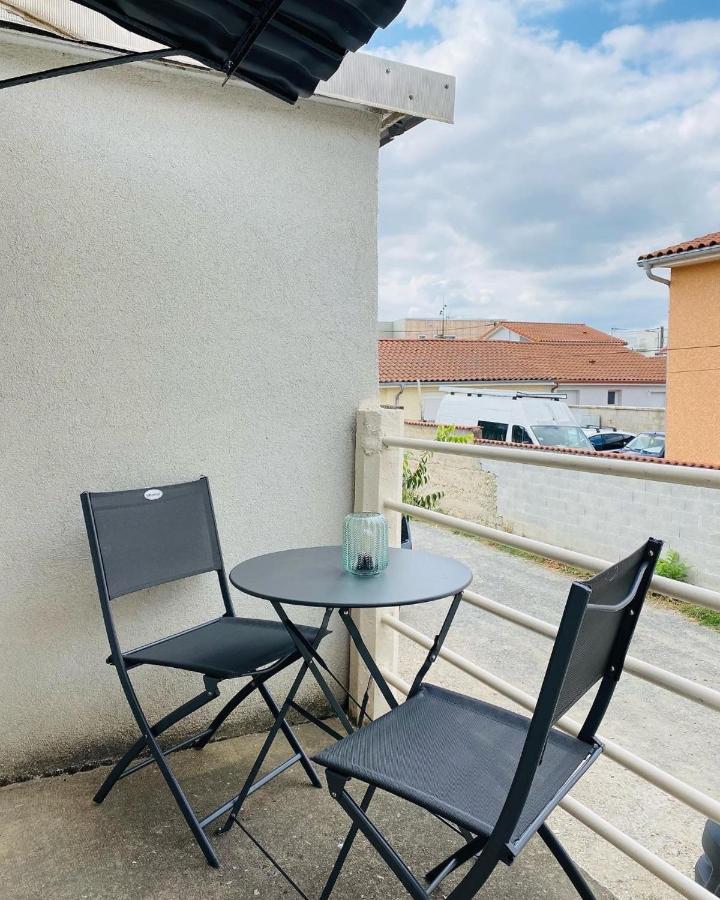 Appartement avec terrasse - Goupama Stadium, Eurexpo, LDLC Arena, La Soie - B&B