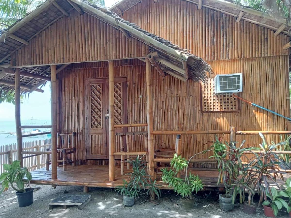 Family Room with Side Sea View