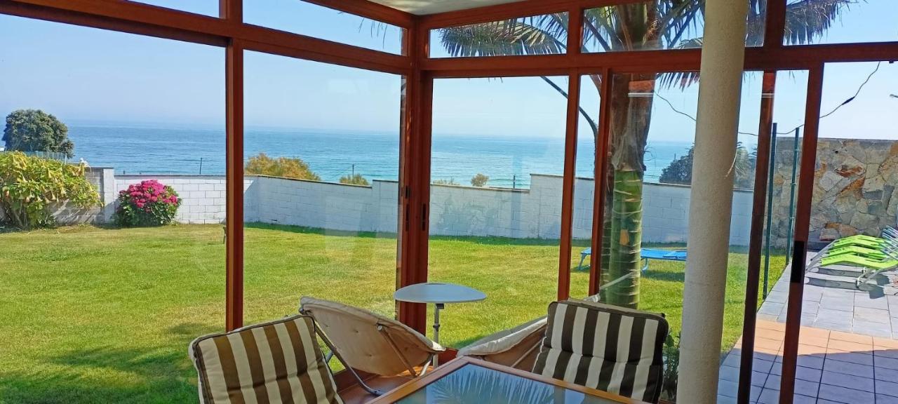 CASA EN PLAYA DE RAZO CON JARDIN Y VISTAS AL MAR - B&B