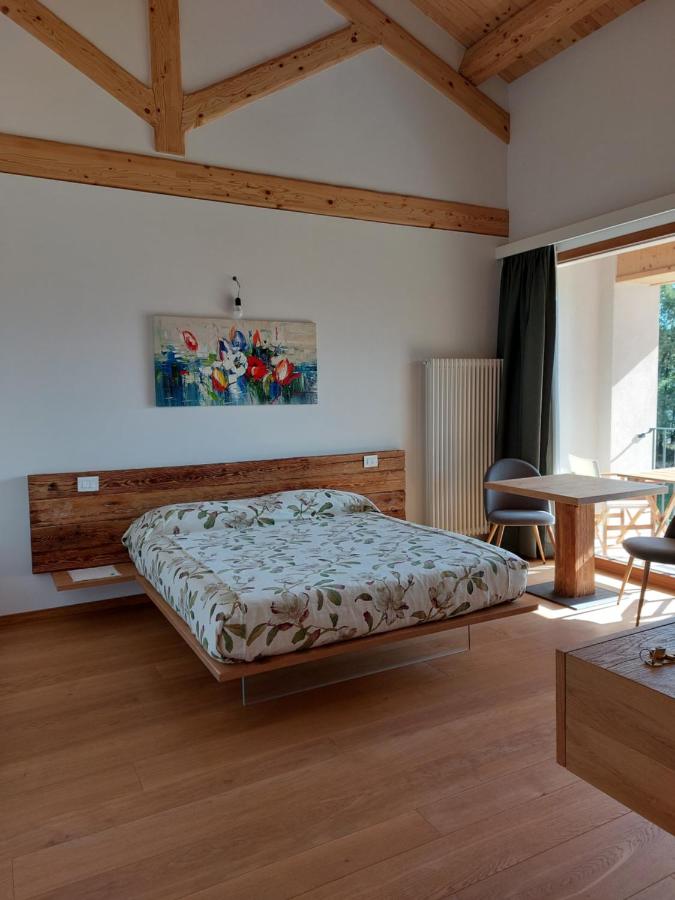 Deluxe Room (2 Adults + 1 Child)
