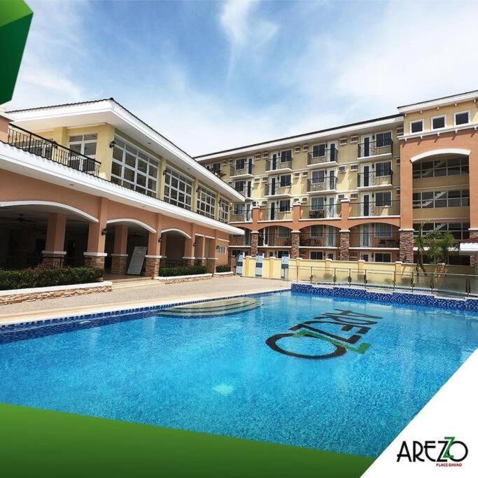 Mikaela's Crib- 1 Bedroom flat @ Arezzo Place Condominium - Bed and Breakfast