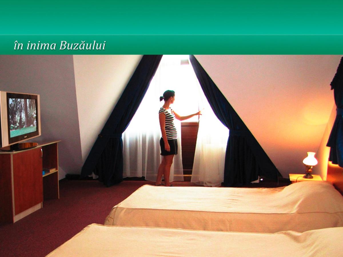 Double or Twin Room with Garden View