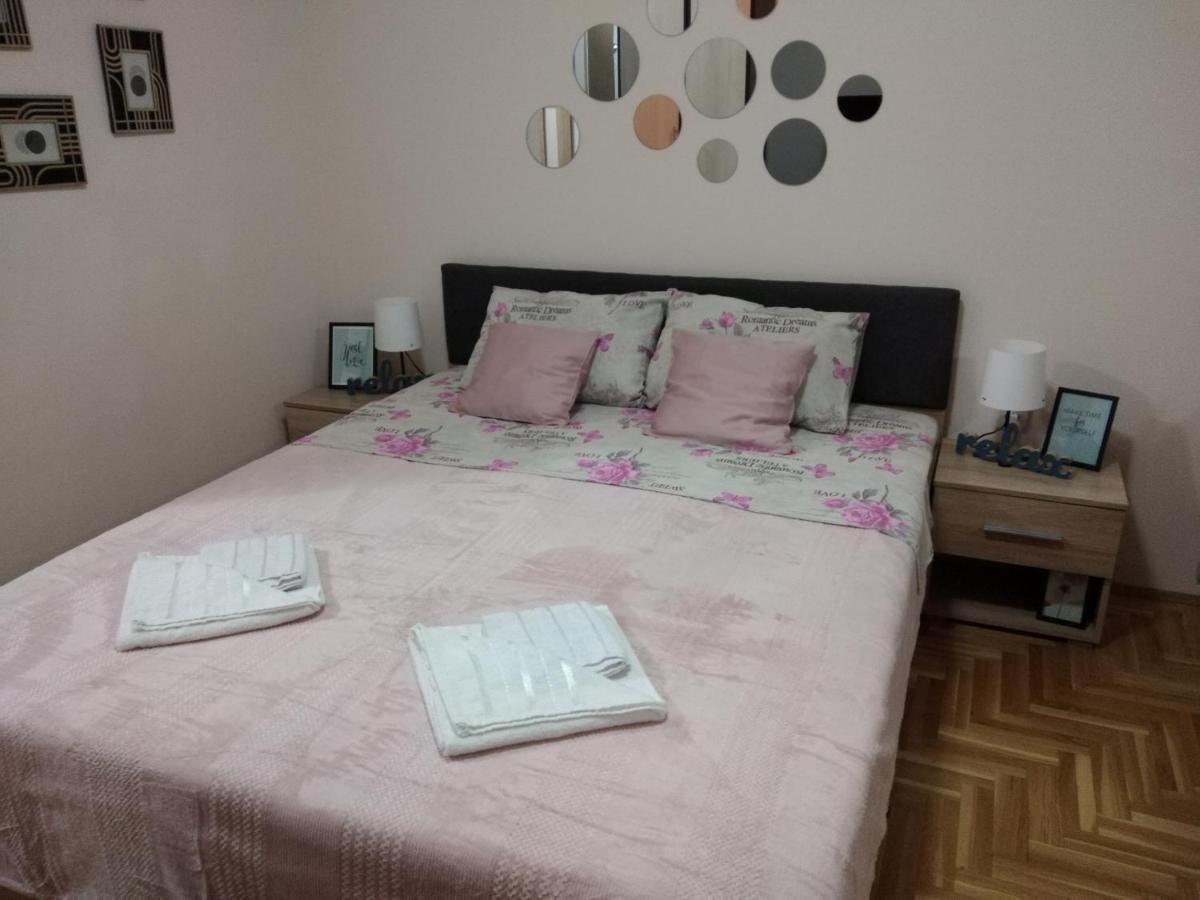 B&B Subotica - APARTMAN-STUDIO TEA SU - Bed and Breakfast Subotica