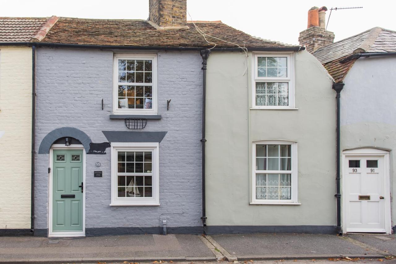 Cow and Cockle - quirky cottage in the centre of Deal - B&B
