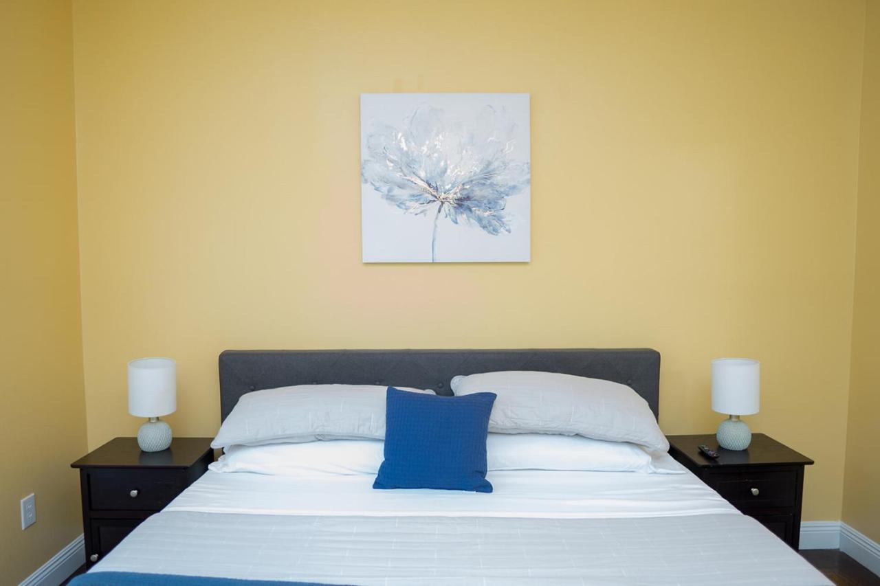 Serene 3BR Apartment 4TVs Free Wi-Fi & Parking -E- - Bed and Breakfast Moss Point