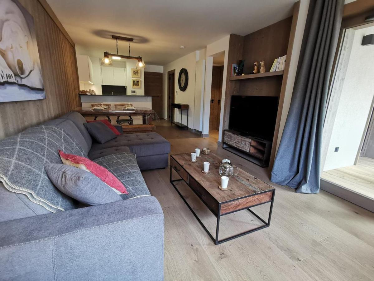 Appartement neuf 54m² Les Gets, centre, balcon sud-ouest, Wifi, parking - FR-1-598-70 - B&B