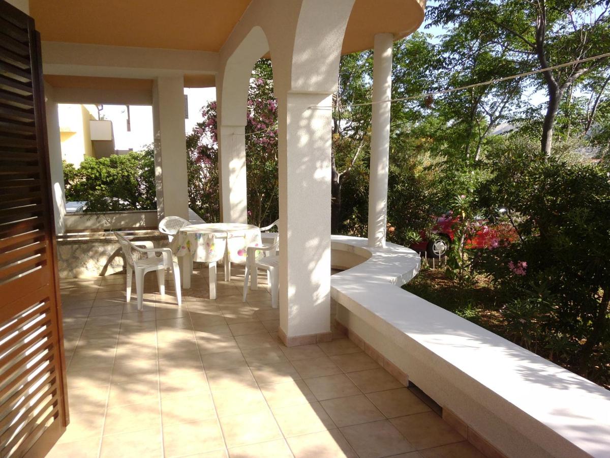 Apartment mit Terrasse